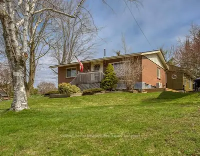 Detached in Centre Wellington