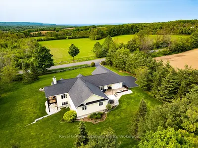 Detached in Meaford