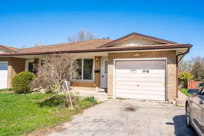 Semi-Detached in Welland