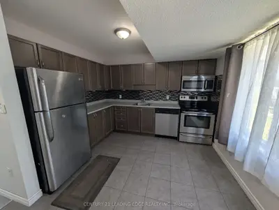 Condo Townhouse in Kitchener