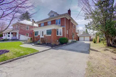 Detached in West Grey