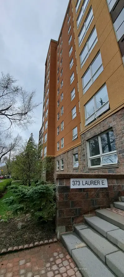 373 E Laurier Avenue E 401, Lower Town - Sandy Hill, On K1n 8x6