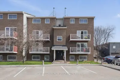 Condo Townhouse in Blossom Park - Airport and Area