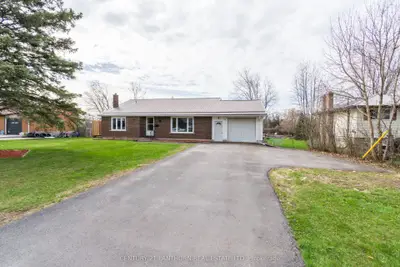 Detached in Quinte West