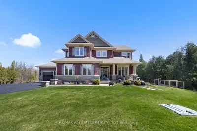 Detached in Beckwith