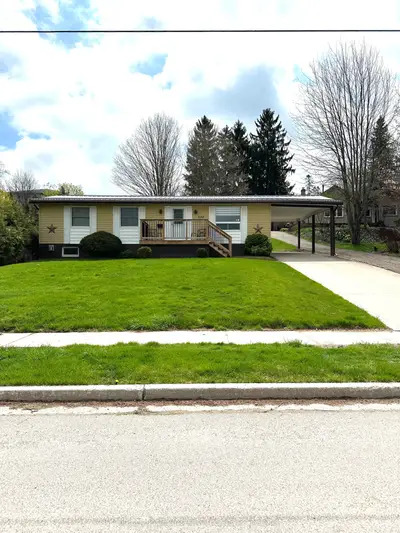 Detached in St. Marys
