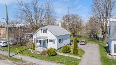 Detached in North Stormont
