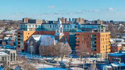 135 Barrette Street 310, Vanier And Kingsview Park, On K1l 7z9