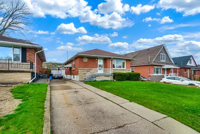Detached in Hamilton