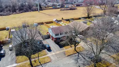 Semi-Detached in Niagara Falls