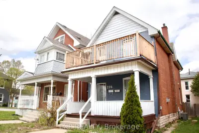 Detached in Brantford