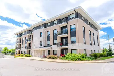 Condo Apartment in Hunt Club - South Keys and Area