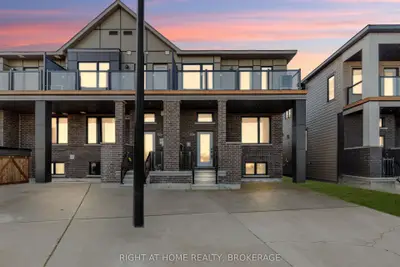 Att/Row/Townhouse in Barrhaven