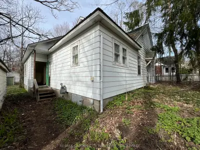 Detached in Gravenhurst