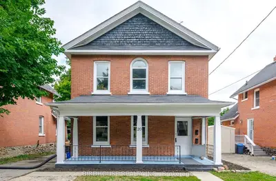 20 St. Lawrence Street, Kawartha Lakes, On K9v 2j9