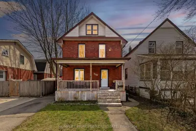 Detached in Stratford