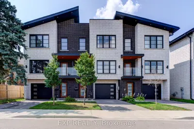 Att/Row/Townhouse in Brantford
