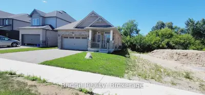 1252 Caen Avenue, Woodstock, On N4t 0j4