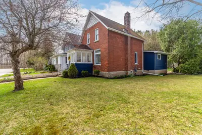 Detached in Owen Sound