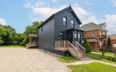 Detached in Grey Highlands