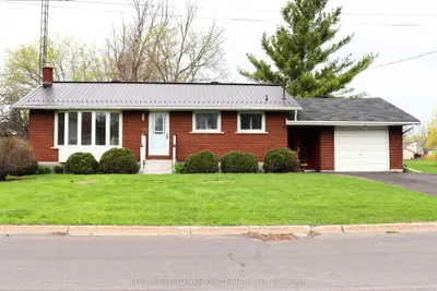 Detached in North Dundas