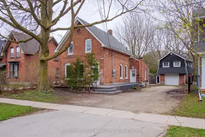 Duplex in Owen Sound