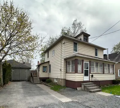 Detached in Cornwall