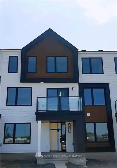 Att/Row/Townhouse in Barrhaven