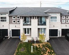 Att/Row/Townhouse in Welland