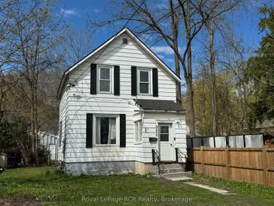 966 3rd Avenue W, Owen Sound, On N4k 4p6