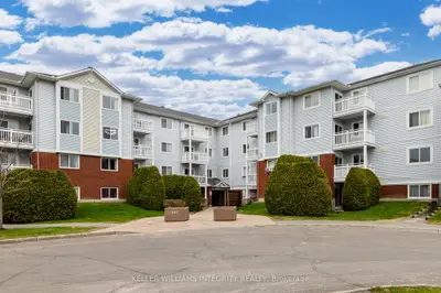 Condo Apartment in Hunt Club - South Keys and Area