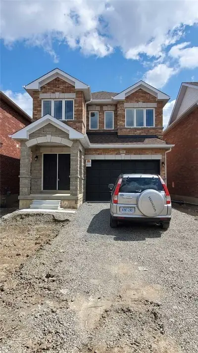 Detached in Thorold