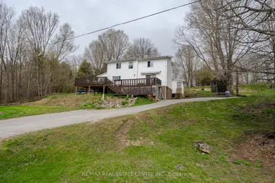 Detached in Frontenac