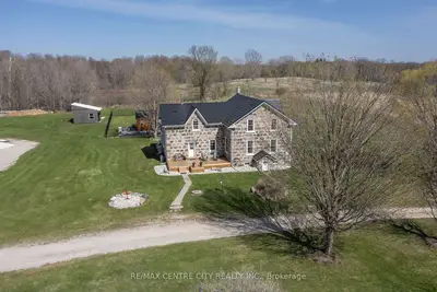 Farm in Blandford-Blenheim