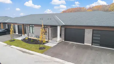 Condo Townhouse in Thorold
