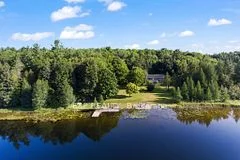 1813 Pucker Street, Greater Madawaska, ON K7V 3Z9