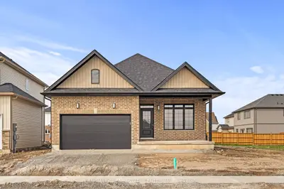 Detached in Thorold