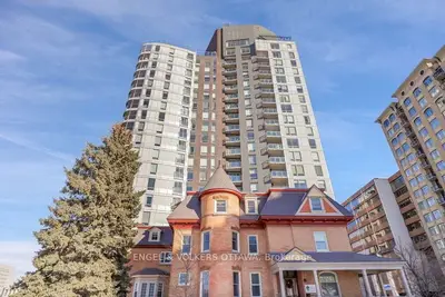 Condo Apartment in Ottawa Centre