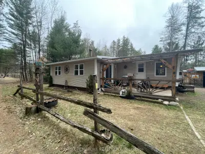 MobileTrailer in Laurentian Hills