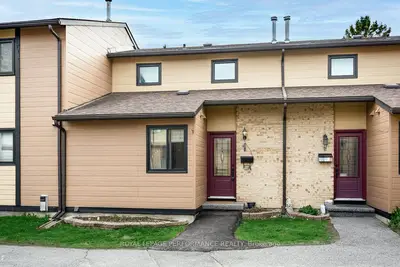 Condo Townhouse in Orleans - Convent Glen and Area