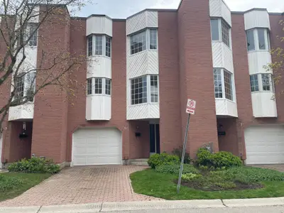 Condo Townhouse in London North