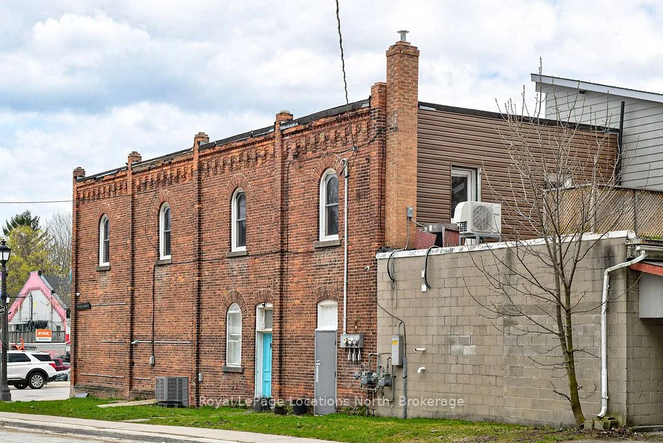9 Collingwood Street W, Meaford, ON N4L 1N8