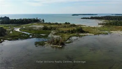 77 Montrose, South Bruce Peninsula, On N0h 2t0