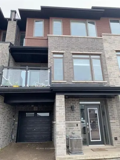 5000 Connor Drive 21, Lincoln, On L3j 0t4