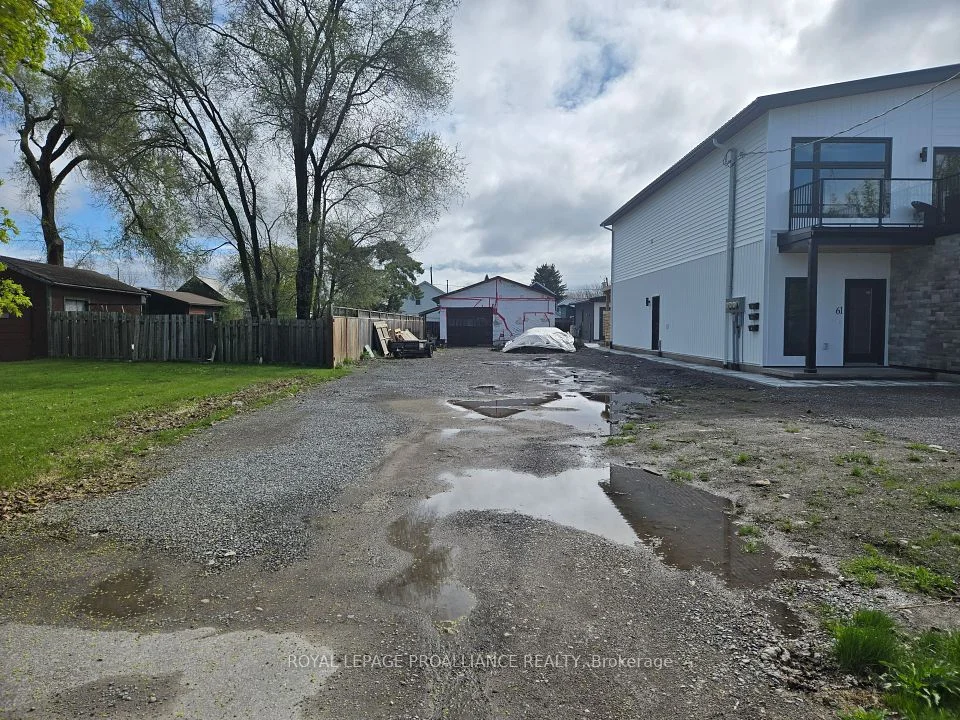 63 Church Street S, Belleville, ON K8N 3B5