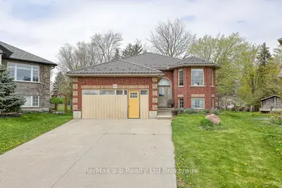 Detached in Ingersoll