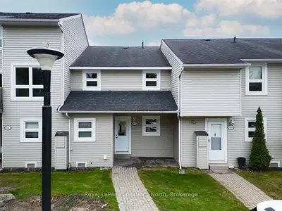 Condo Townhouse in Blue Mountains