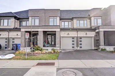 Att/Row/Townhouse in Guelph