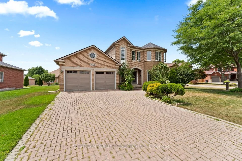 4629 Tournament Court, Windsor, ON N9G 2P8