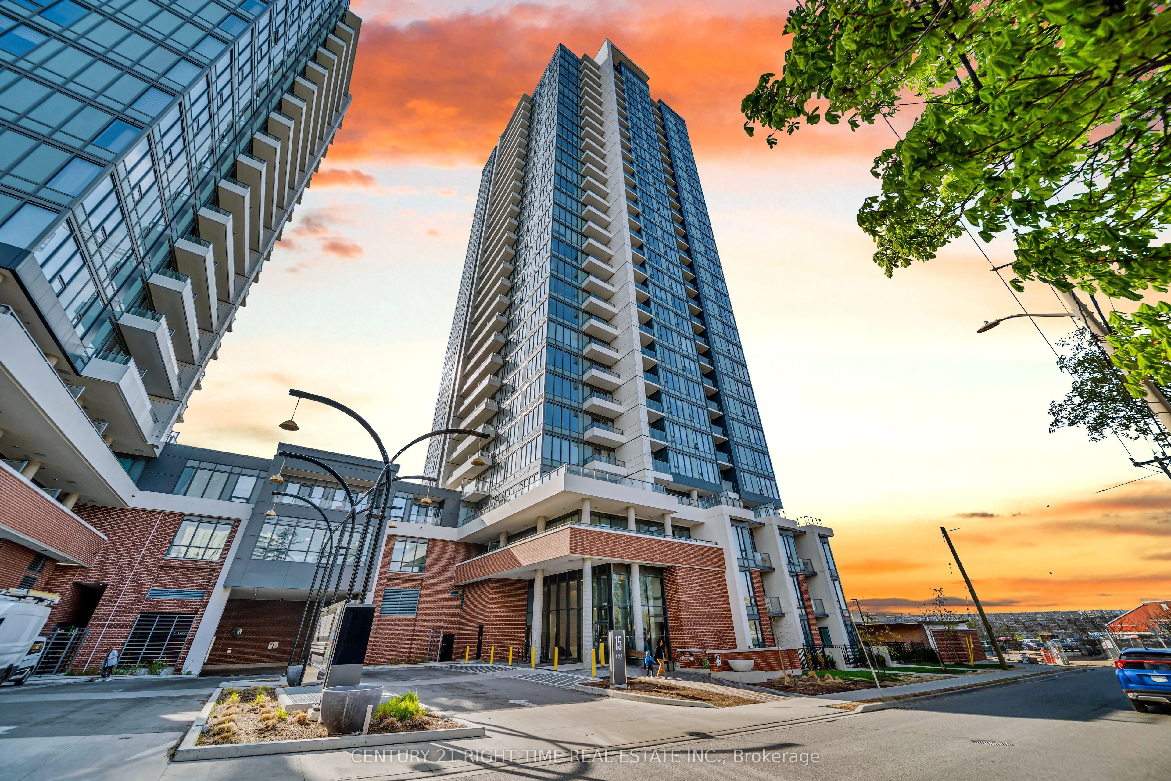 15 Wellington Street S 2112, Kitchener, ON N2G 0E4